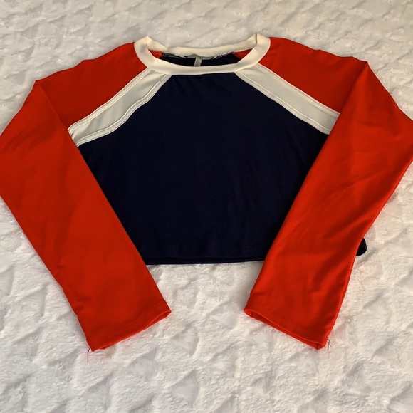 ❤️NWT Matching leggings & Half Top Set❤️ - Picture 3 of 5